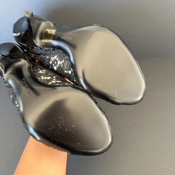 Givenchy Patent Embroidered Peep Toe Ankle Booties Heels Size 37.5 - Picture 8 of 15